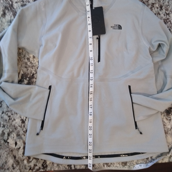 The North Face Women's Summit L2 Jacket Medium - Picture 2 of 8